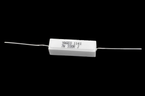 Резистор   7W   330 Om