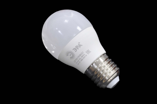 Лампа светодиодная Эра LED smd P45-11W-860-E27