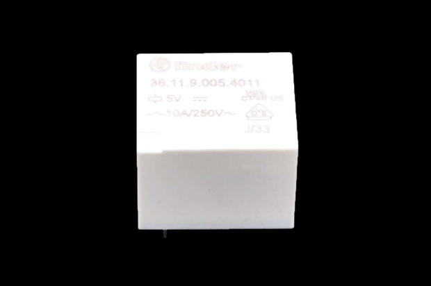 Реле 36.11.9.005.4011 Катушка 5V, одна группа, 10А 21,5х15,5х17,5