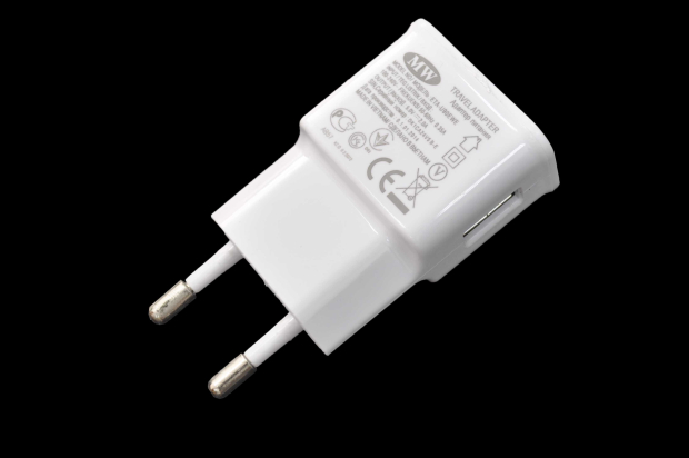 Зарядное устройство 220V-5V 2.0A USB ETA-U90EWE (Manwell)