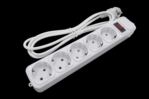 23577 Сетевой фильтр CBR CSF 2500-1.8 220V 5 евророзеток 1,8м (белый)