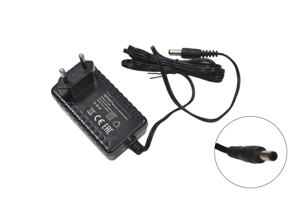 Блок питания 220V/12V  1.5A FC-1500 (5.5x2.5) импульсный (адаптер)