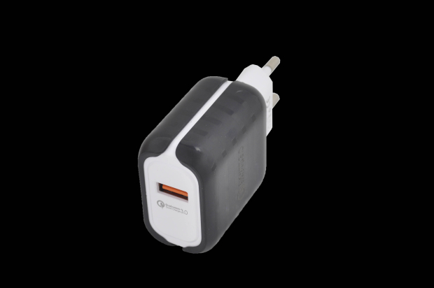 20891 Сетевое зарядное устройство QC-06, 15W, 1USB разъем (быстрая зарядка QC3.0)