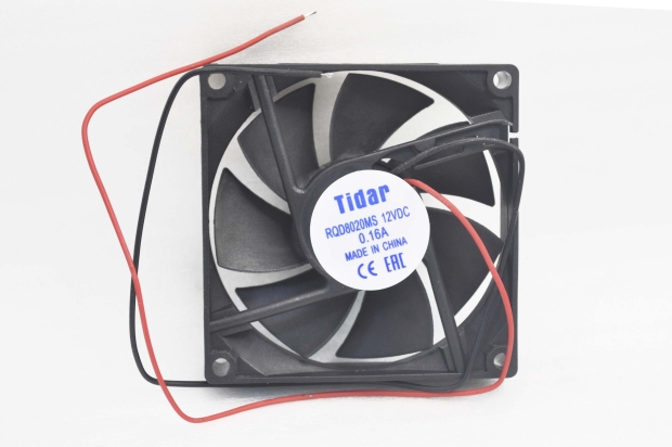 Вентилятор 12V-DC 80x80x20 RQD8020MS (подшипник скольжения, 2500 об/мин. 0,16A)
