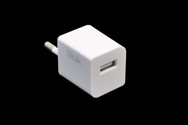 UHS11 Сетевое зарядное устройство UBIK  1USB, 1A