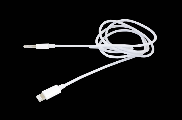 20910 Кабель адаптер переходник  iPhone  - AUX 3.5 мм MH-025