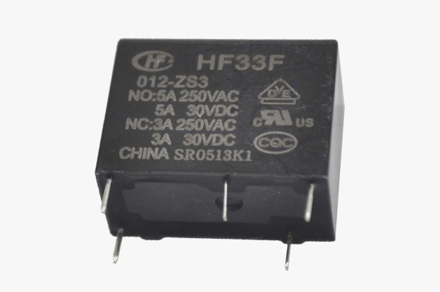 Реле HF33F 012-ZS3 Катушка 12V, одна группа, 5А 20,5х15.3х10.6