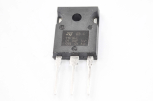 TIP36C (100V 25A 125W pnp) TO247 Транзистор