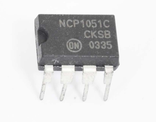 NCP1051P136 (NCP1051C) Микросхема