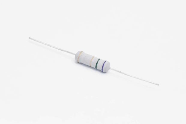 Резистор   2W       7.5 OM