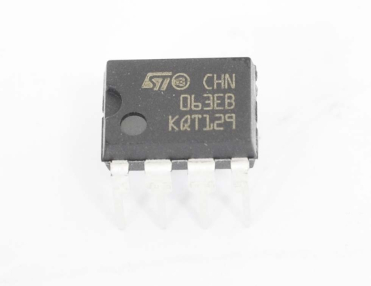 MC34063EBN (063EB) DIP8 Микросхема