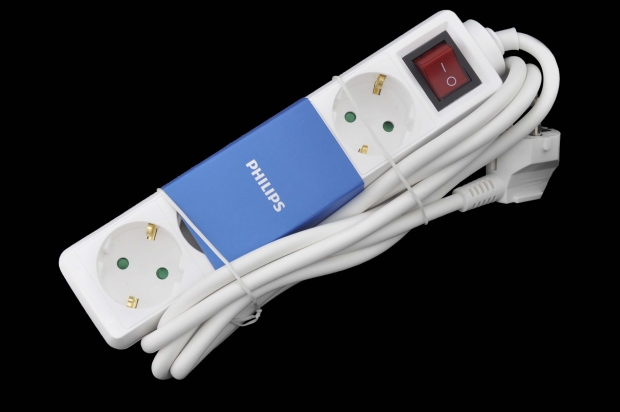 30562 Удлинитель Philips 4 евророзеток 2.0м SPS1040A/51 белый