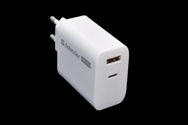 Сетевое зарядное устройство Defender UPA-165, QC3.0/1USB и PD3.0/Type-C, 65W, белое