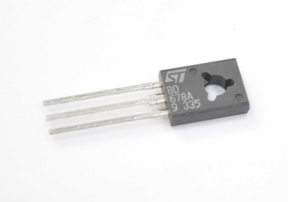 BD678 (60V 4A 40W pnp Darlington) TO126 Транзистор