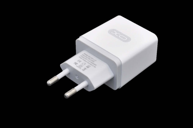 21446 Сетевое зарядное устройство XO L31, 2USB, 2.4A, блочок, белый