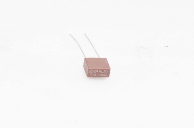 Предохранитель с задержкой времени срабатывания 392-2.5A-TE5 2.5A 250V