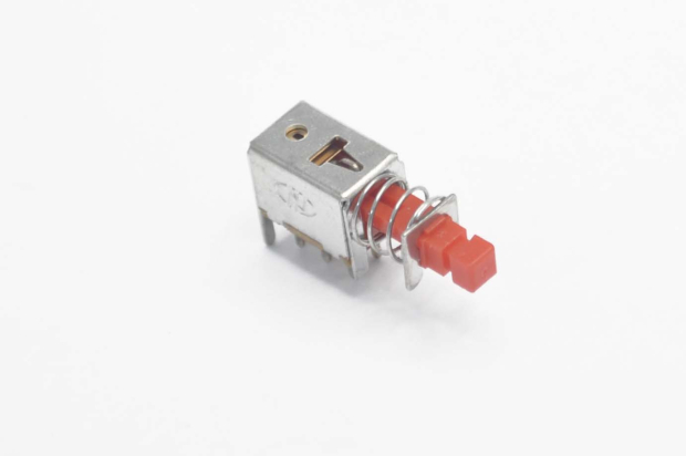 Кнопка с фиксацией 6-pin ПКН MG-D33 (S1274)