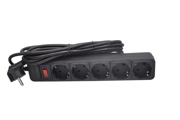Удлинитель Спутник SP-530 220V 10A 5 розеток 3.0м черный
