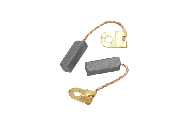 417A Электроугольная щетка 5х6х16 поводок-флажок (для дрели Саратов 1036)