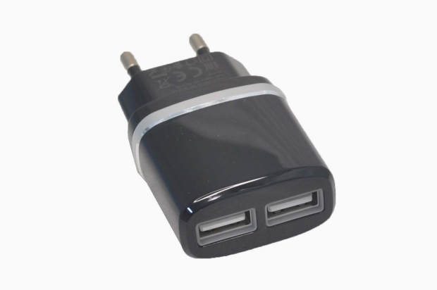 Сетевое зарядное устройство Hoco C12 2USB 2.4A, черное