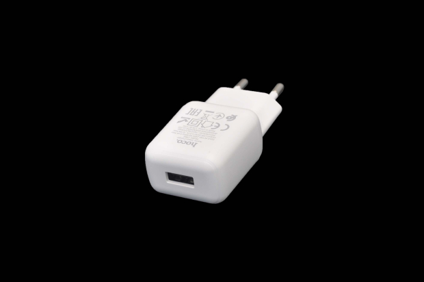 Сетевое зарядное устройство Hoco C96A 1USB, 2.1А,  белое